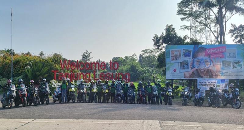 Evalube Tour Of Java Part 2 – 2024: Legend Riders Kunjungi Perkampungan Baduy