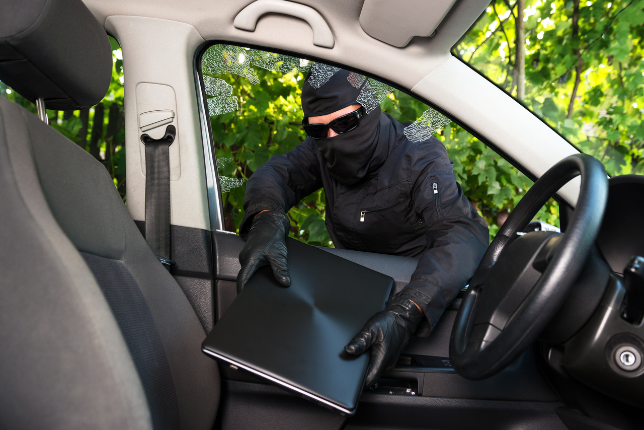 Pencurian Modus Pecah Kaca Mobil Kembali Marak, Ini Tips Menghindarinya